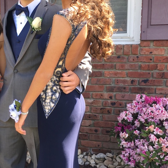Navy prom gown!! - Picture 3 of 6